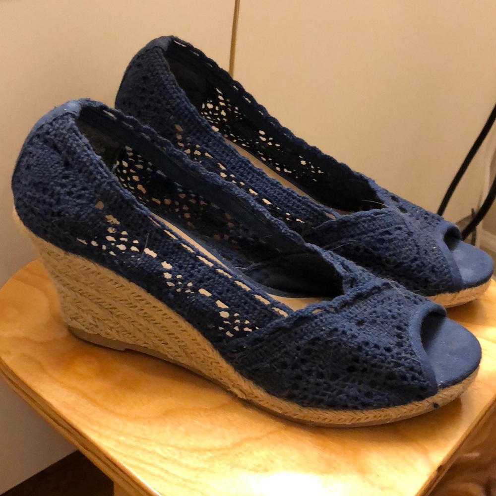 Crotchet wedges